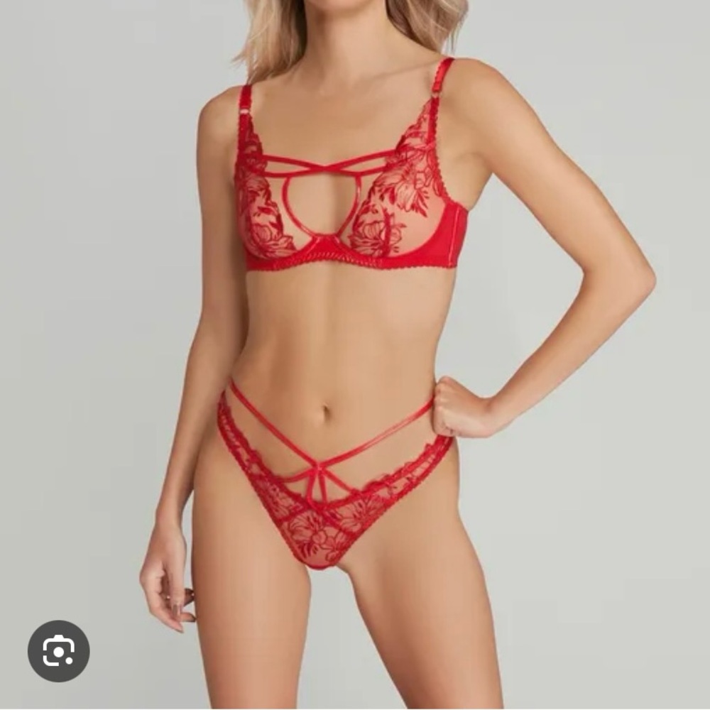 New Agent Provocateur Ozella Bra & Thong